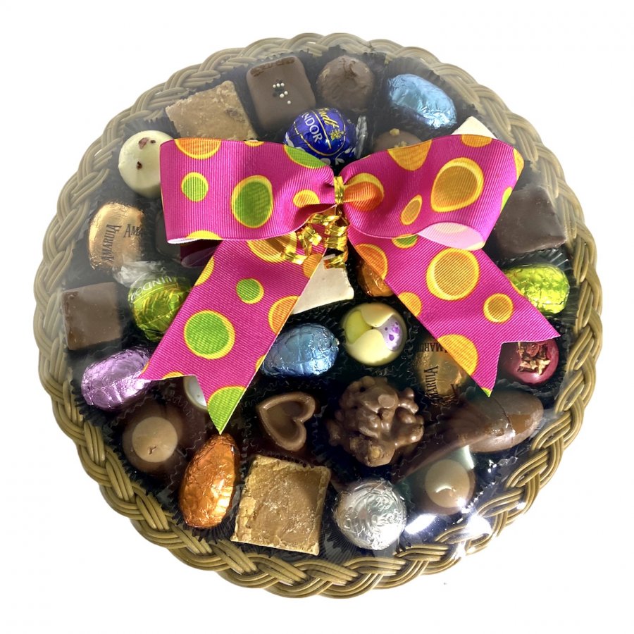Round Easter Hamper
